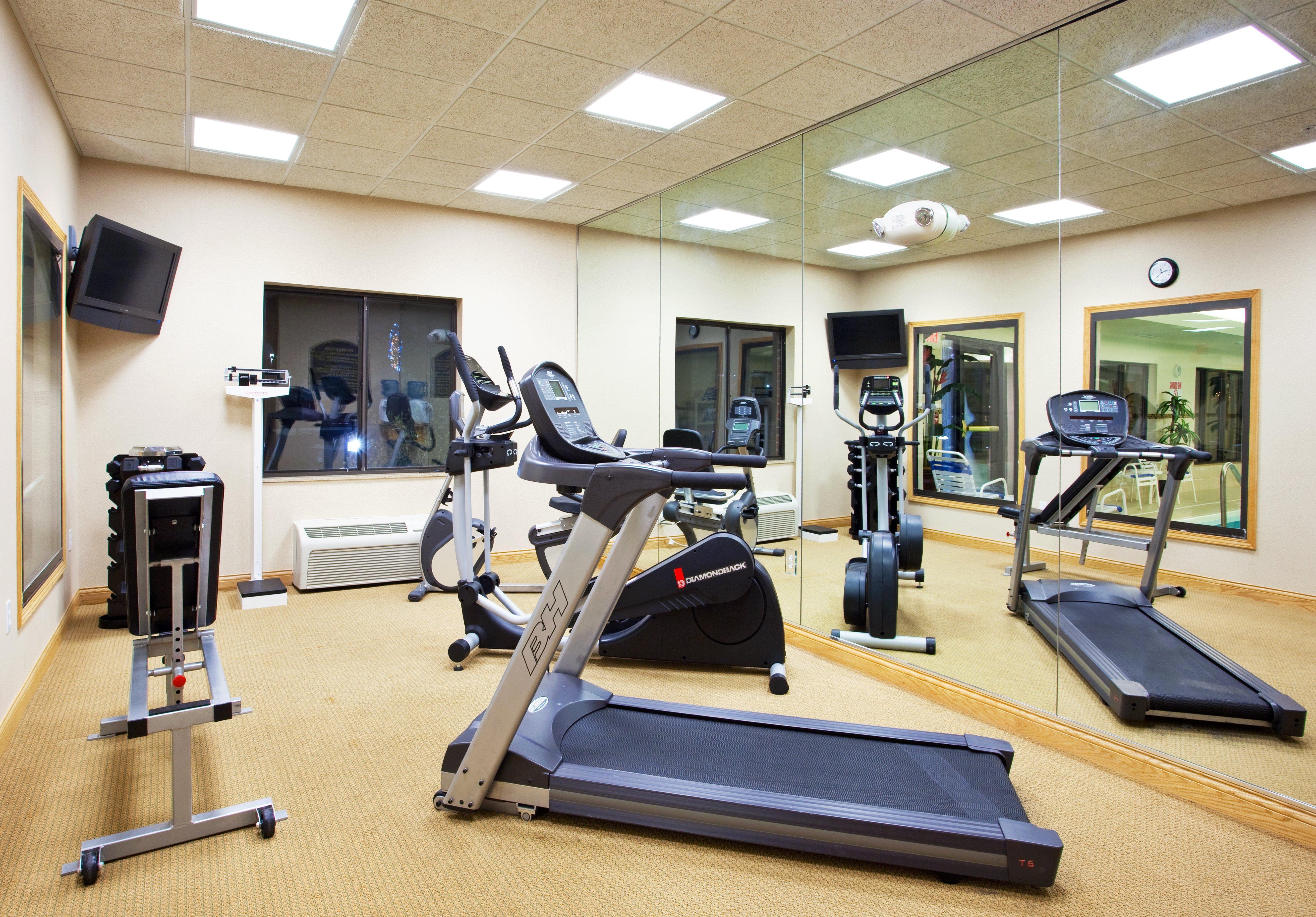 Holiday Inn Express Hotel & Suites Detroit-Utica By Ihg Екстер'єр фото