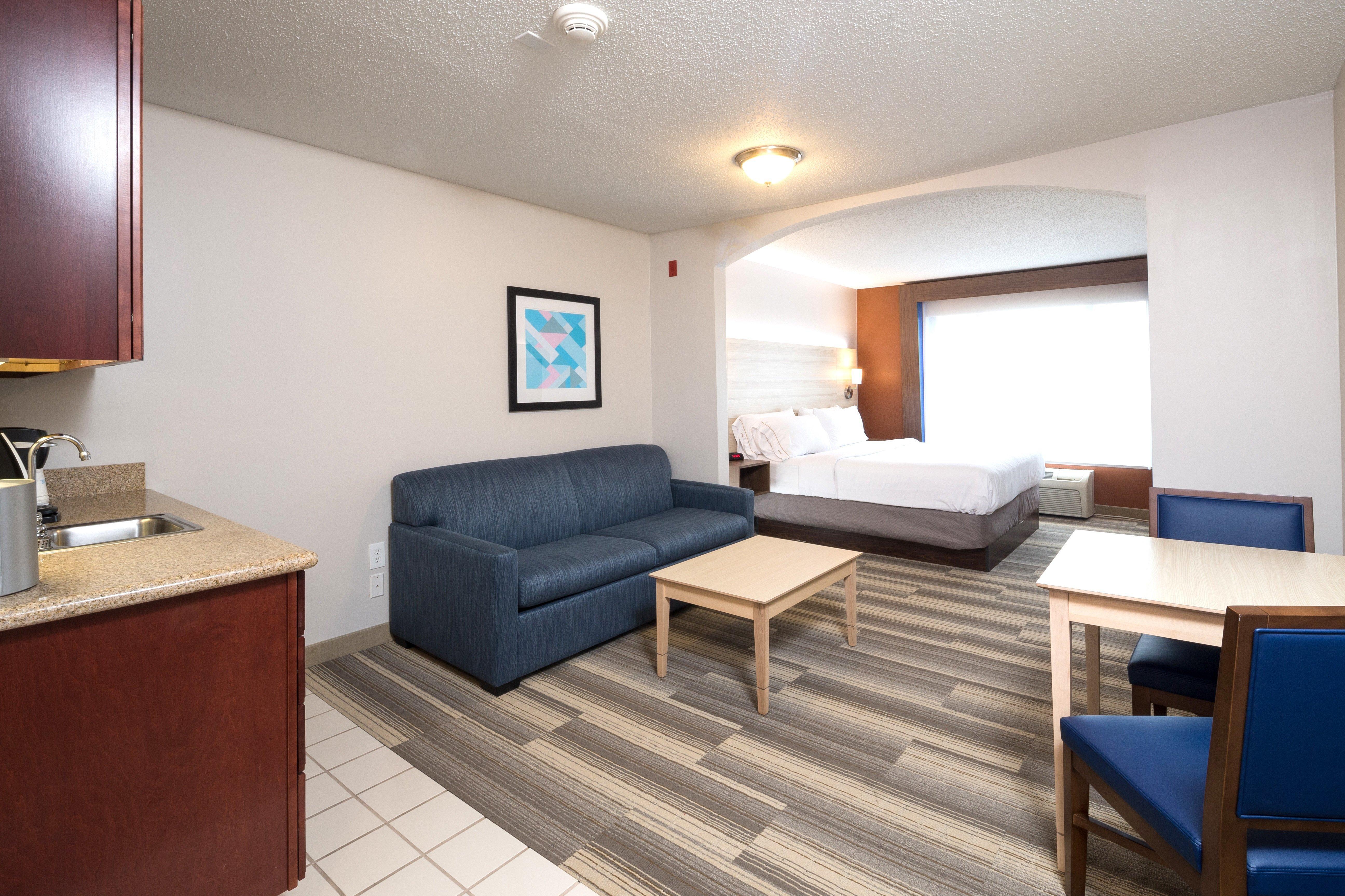 Holiday Inn Express Hotel & Suites Detroit-Utica By Ihg Екстер'єр фото