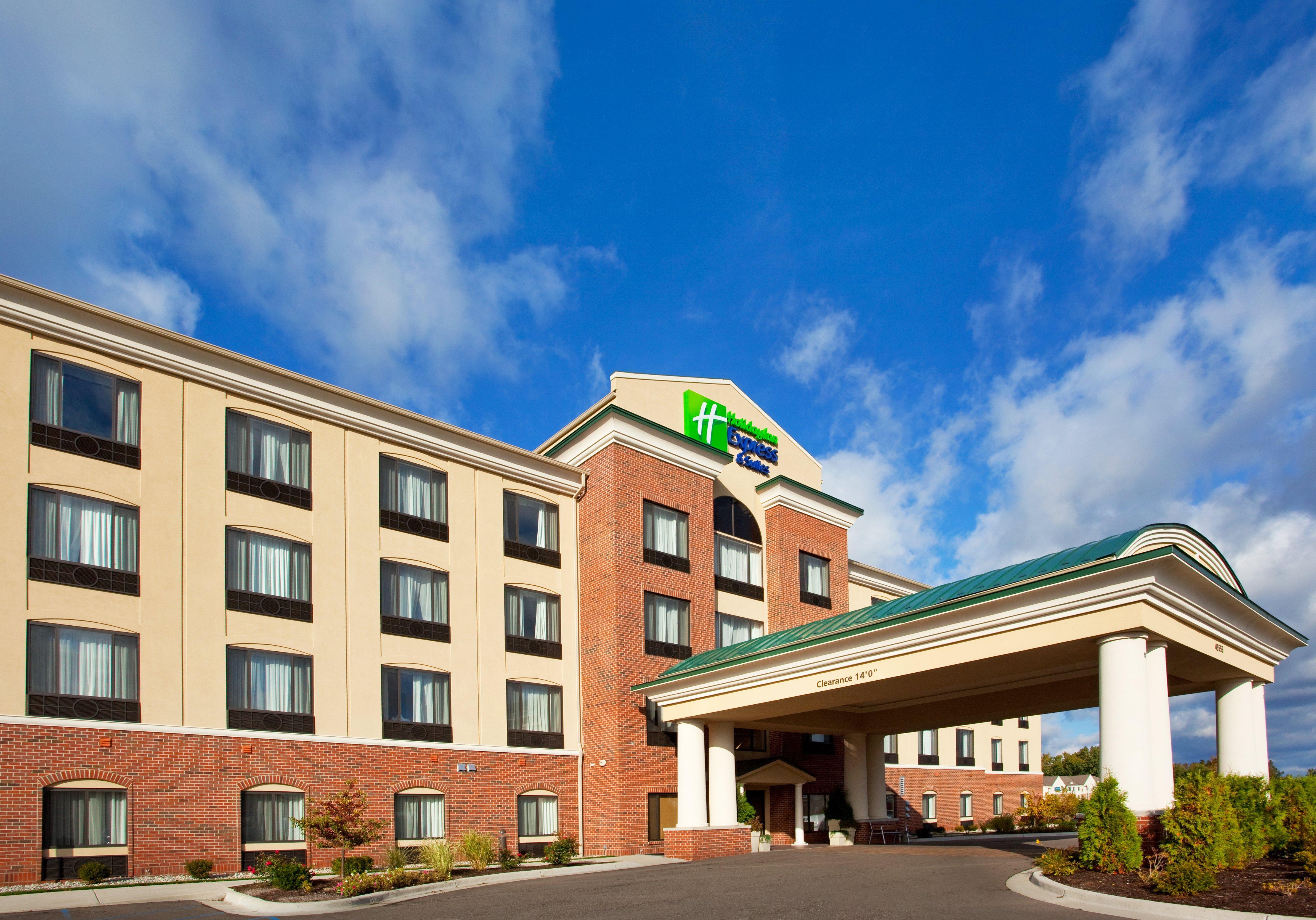 Holiday Inn Express Hotel & Suites Detroit-Utica By Ihg Екстер'єр фото